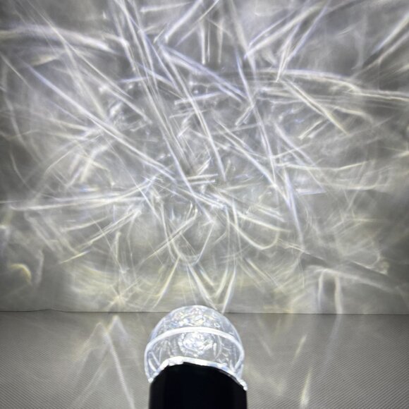 Gemmy LED Lightshow Projection Star Of Bethlehem 20 Ft Swirling Light White NEW - Picture 3 of 16